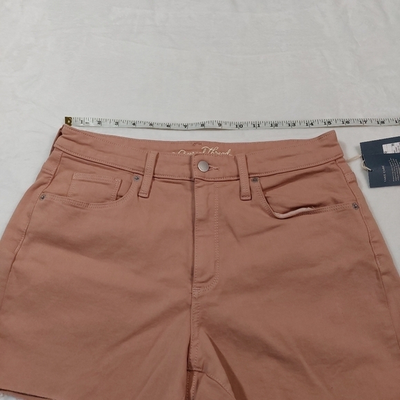 Universal Thread Blush Pink High Rise Midi Raw Hem Shorts Size 10 NWT - Picture 6 of 8